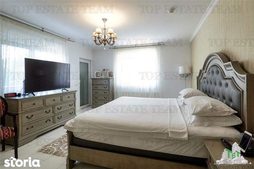 Casă cu 10 camere cu Teren 530 Mp în Agigea
