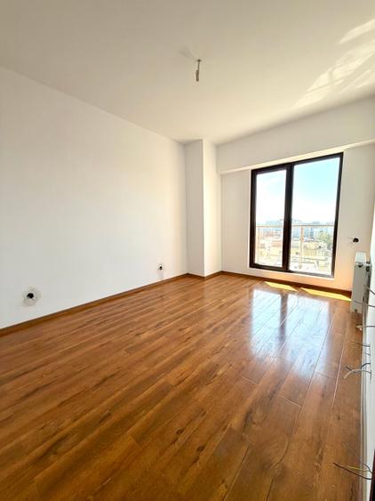 Apartament cu 2 camere semidecomandat în Calea Călărașilor