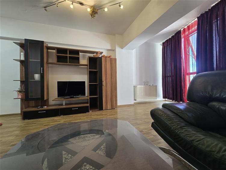 Apartament cu 2 camere semidecomandat, mobilat în 9 Mai