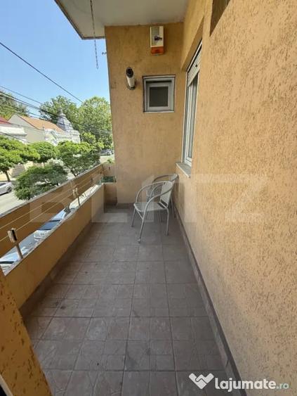 Apartament cu 3 camere decomandat în Semicentral