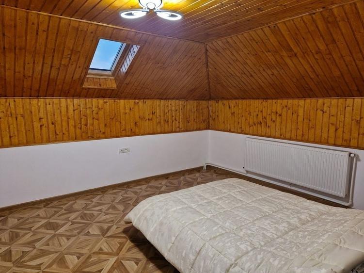 Casă cu 3 camere în Beba Veche
