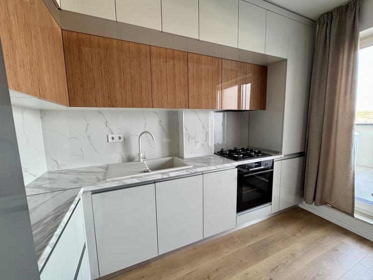 Apartament cu 3 camere semidecomandat, mobilat în Apahida