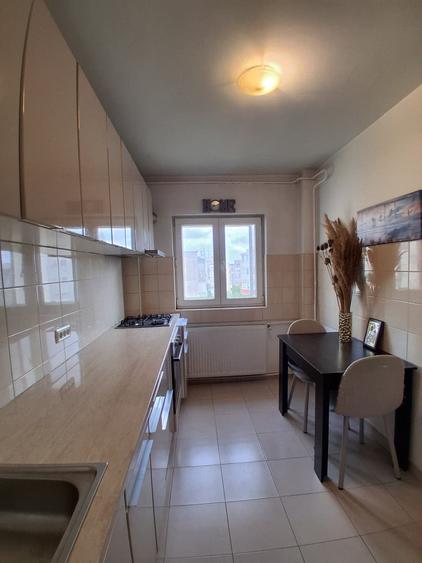 Apartament cu 2 camere decomandat în Tineretului