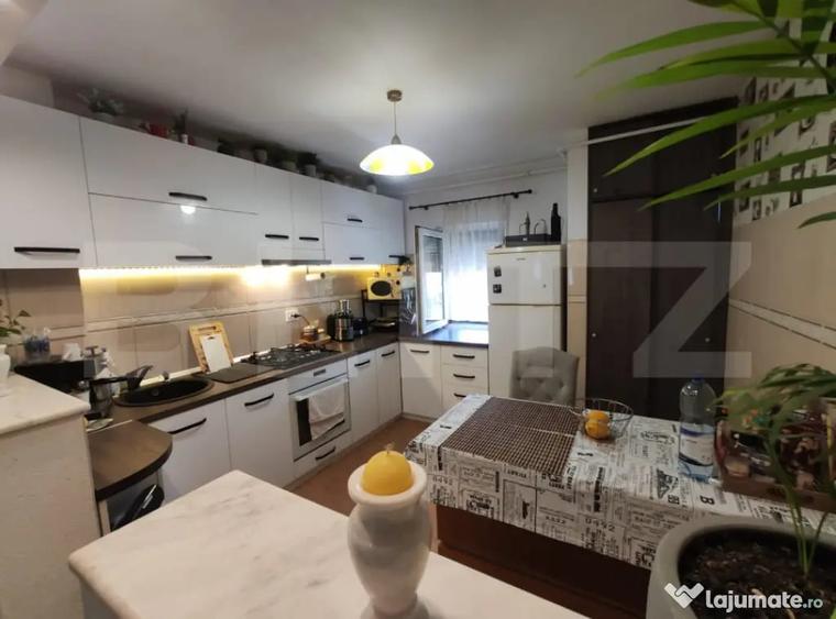 Apartament cu 2 camere semidecomandat în Micro 16