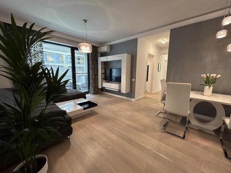 Apartament cu 3 camere decomandat în Băneasa