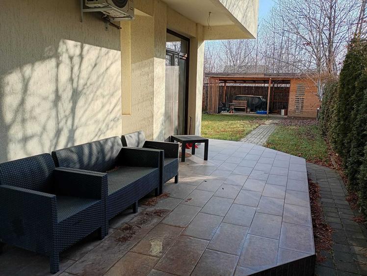 Casă cu 4 camere în Calea Moldovei