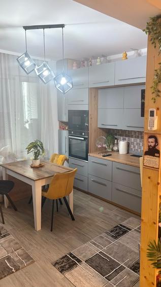 Apartament cu 2 camere semidecomandat în Apărătorii Patriei