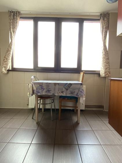 Apartament cu 2 camere semidecomandat în Răcădău