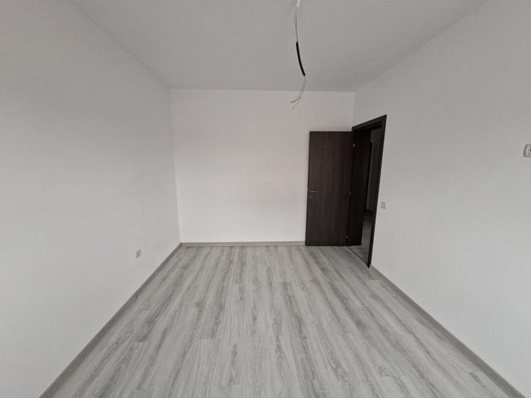 Apartament cu 2 camere decomandat în Sânpetru