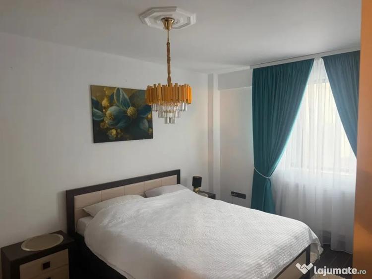 Apartament cu 3 camere decomandat în 1 Mai
