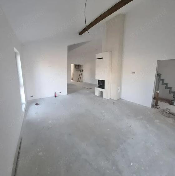 Casă cu Teren 440 Mp în Ghiroda
