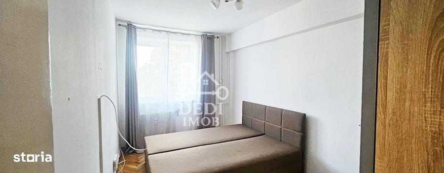 Apartament cu 3 camere decomandat în Central