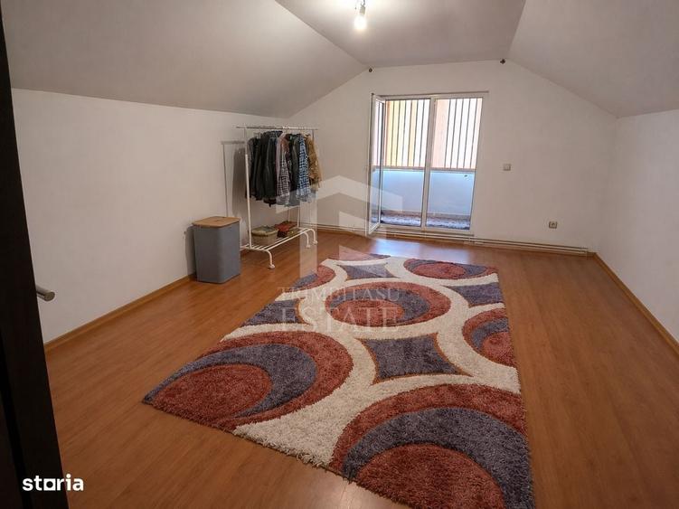 Casă cu 4 camere în Valu lui Traian