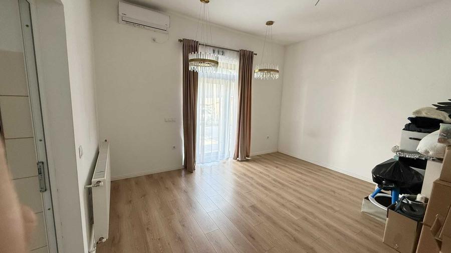 Casă cu 3 camere în Central
