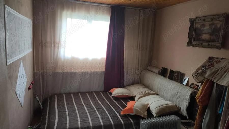Casă cu 4 camere cu Teren 662 Mp în Periam