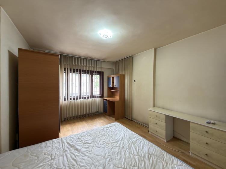 Apartament cu 3 camere decomandat, mobilat în Dorobanților