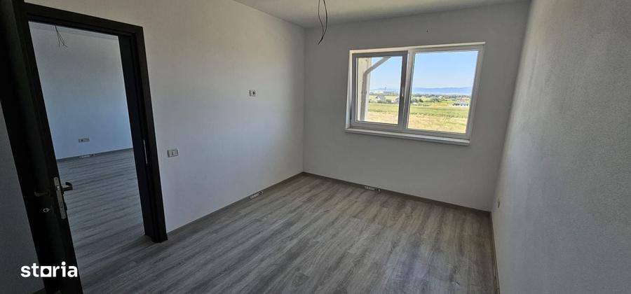 Apartament cu 2 camere în Sânpetru
