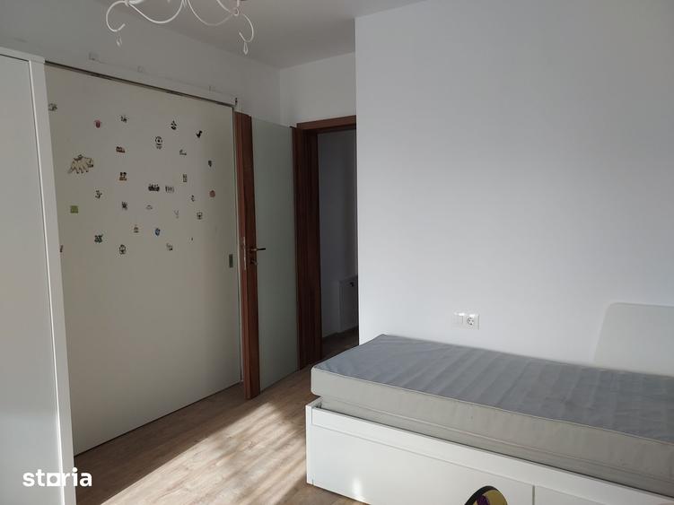 Apartament cu 4 camere decomandat în Central