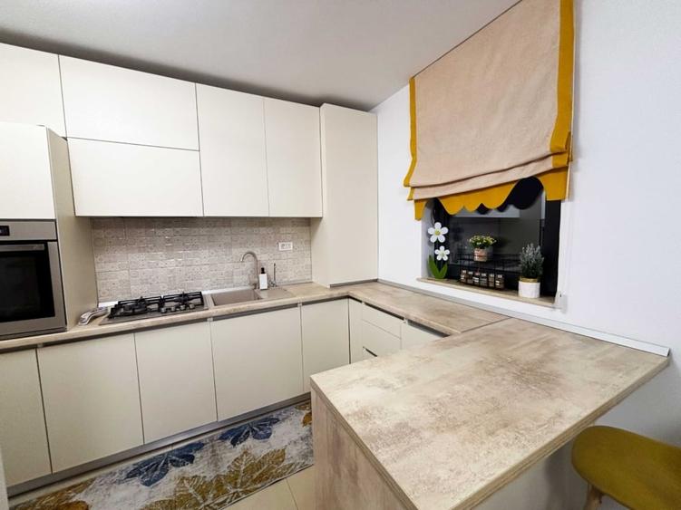 Casă individuală cu 3 camere cu Teren 200 Mp în Năvodari