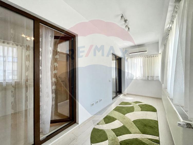 Apartament cu 3 camere de închiriat - 7