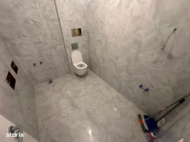 Casă cu 3 camere cu Canalizare în Dobroești