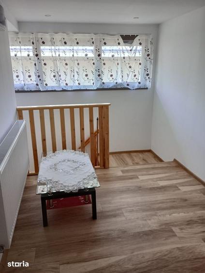 Casă cu 7 camere cu Teren 800 Mp în Beliș