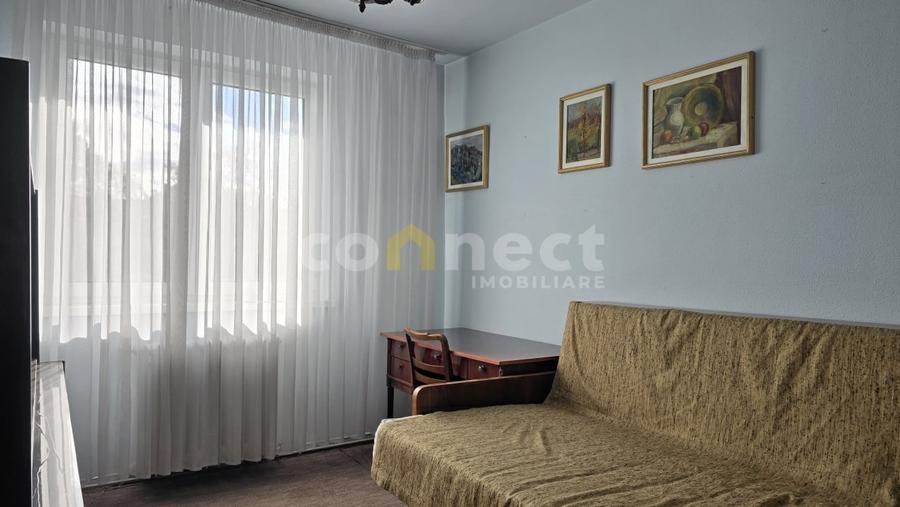 Apartament cu 4 camere decomandat în Gheorgheni