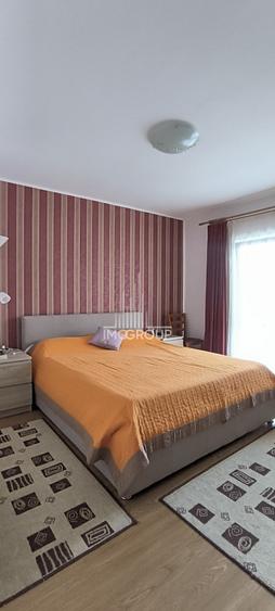 Apartament cu 4 camere decomandat în Plopilor