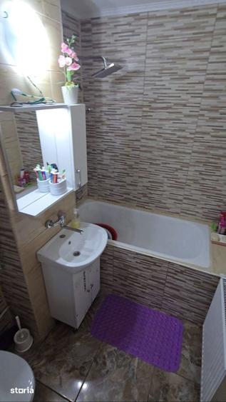 Apartament cu 2 camere semidecomandat în Micro 16
