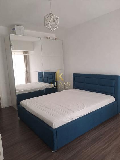 Apartament cu 3 camere decomandat, mobilat în Berceni