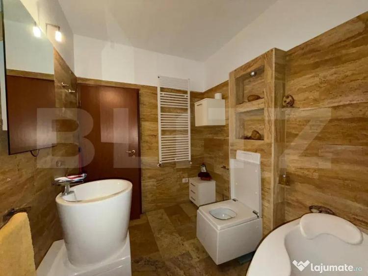 Apartament cu 3 camere decomandat în Bogdăneștilor