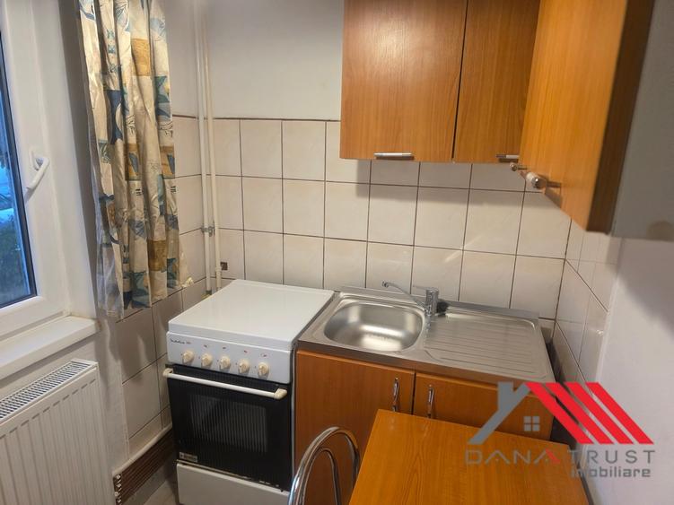 Garsonieră semidecomandată în Lunei