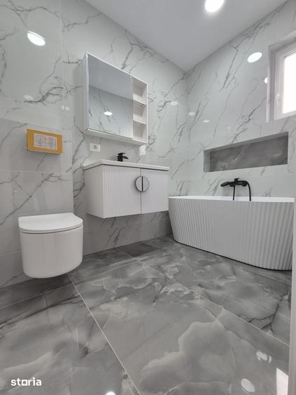 Casă cu 5 camere cu Teren 300 Mp în Central