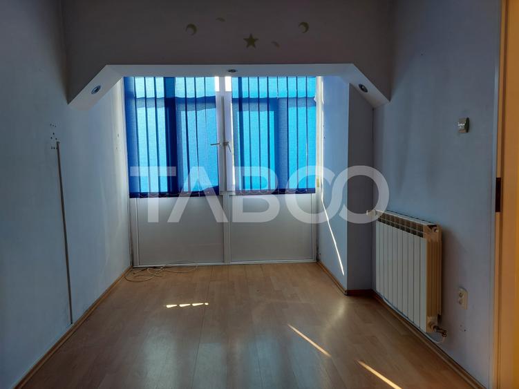 Apartament cu 2 camere nedecomandat, mobilat în Cisnădie