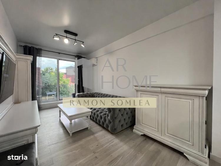 Apartament cu 3 camere decomandat, mobilat în Albert