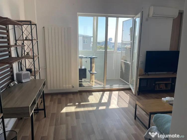 Apartament cu 2 camere decomandat în Sud