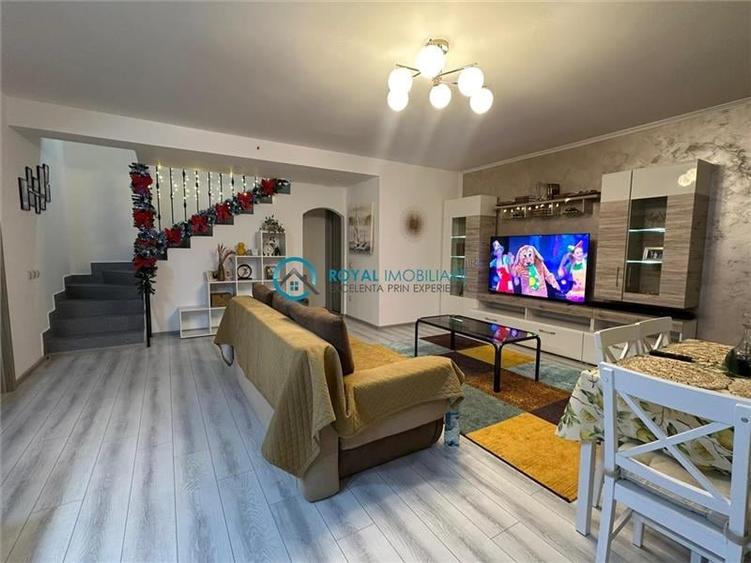 Duplex cu 5 camere cu Canalizare în Bucov