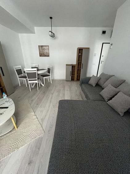 Apartament cu 2 camere semidecomandat în Vest