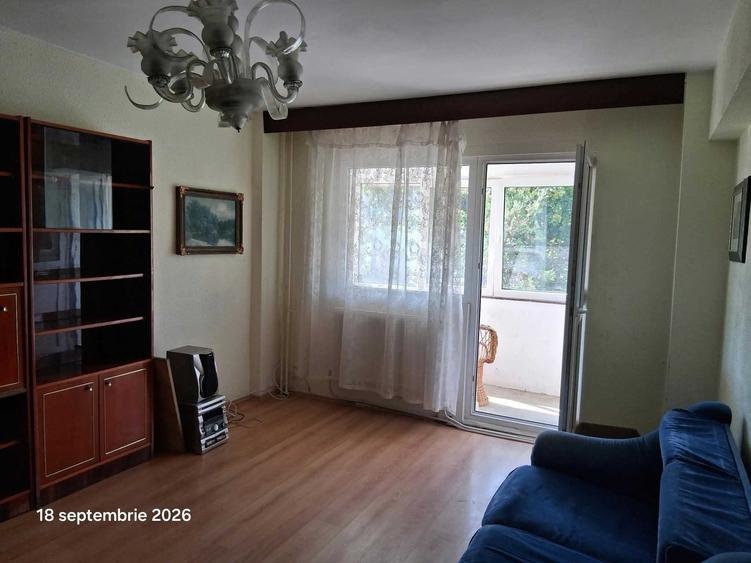 Apartament cu 2 camere decomandat în Energiei