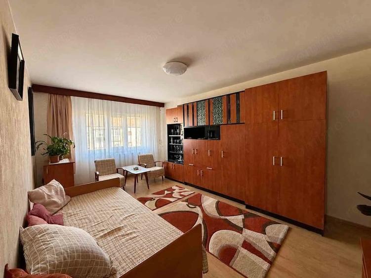 Apartament cu 2 camere decomandat în Nufărul