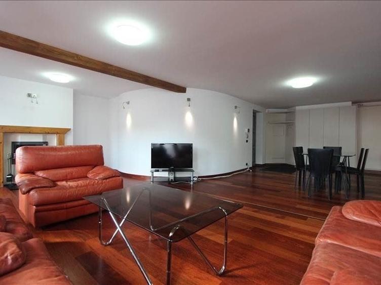 Apartament cu 2 camere decomandat, mobilat în Ultracentral