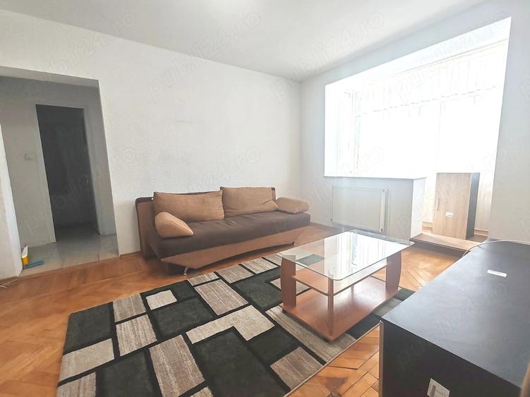 Apartament cu 2 camere decomandat în Prundu