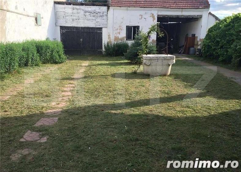 Casă cu 4 camere cu Teren 3250 Mp în Central