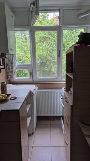 Apartament cu 3 camere decomandat în Vest