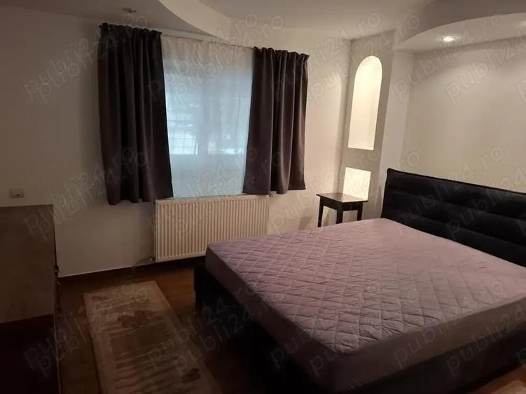 Apartament cu 2 camere semidecomandat în Tei
