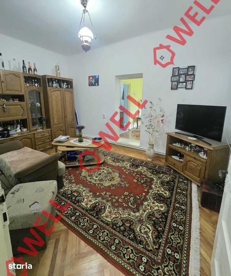 Casă cu 6 camere cu Teren 421 Mp în Central