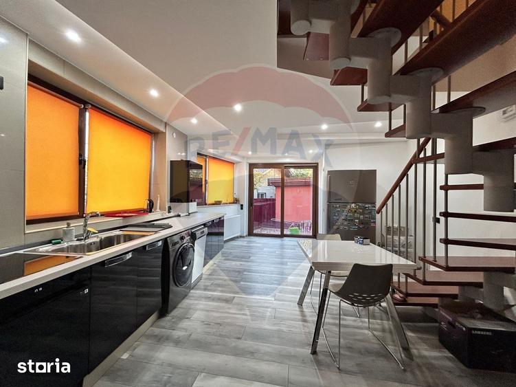 Casă cu 5 camere cu Teren 300 Mp în Pictor Rosenthal