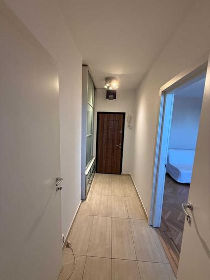 Apartament cu 2 camere semidecomandat în Domenii