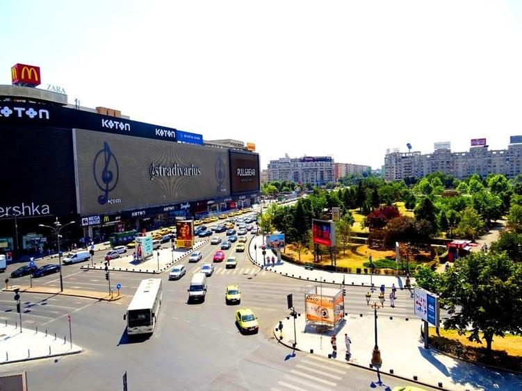 Spațiu comercial, de 100 mp, în P-ța Unirii