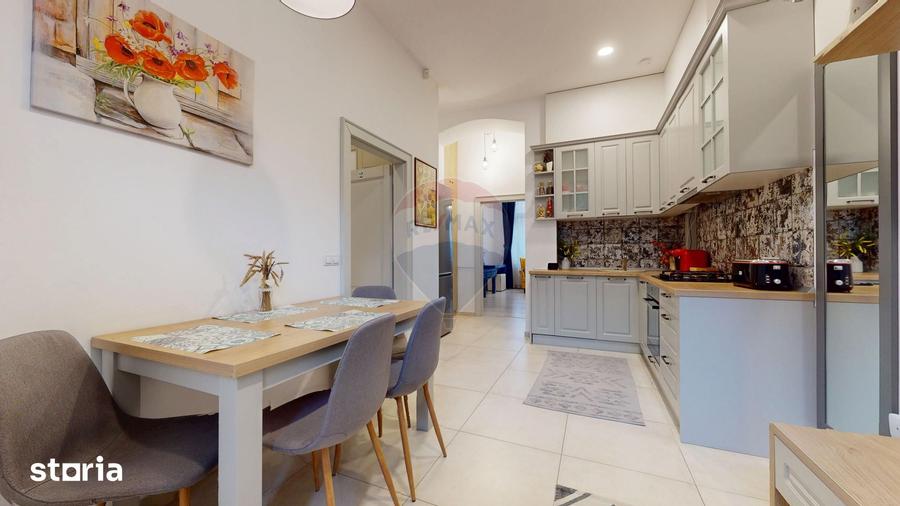 Apartament cu 3 camere decomandat în 15 Noiembrie